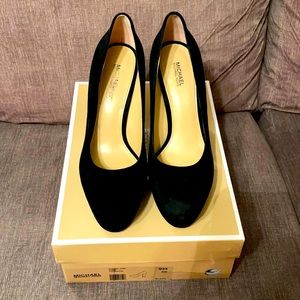 Michael Kors Black Suede Heels!